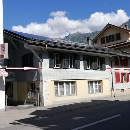 New.. Matten Central Family Suite, Sleeps 4 Matten bei Interlaken Экстерьер фото