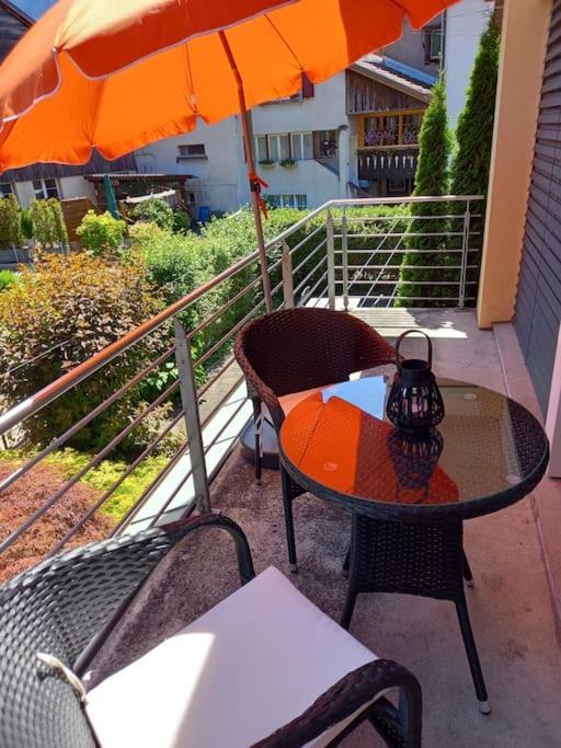 New.. Matten Central Family Suite, Sleeps 4 Matten bei Interlaken Экстерьер фото